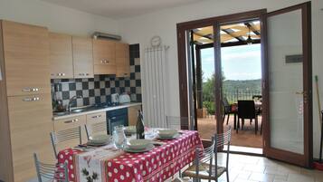 Villa, 2 Schlafzimmer, Raucher, eigener Pool | Innenbereich
