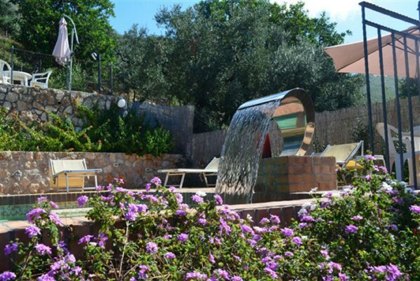 Villa, 2 chambres, fumeur, piscine privée | Piscine | Piscine extérieure