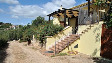 Villa, 2 Bedrooms, Smoking, Private Pool | Property entrance