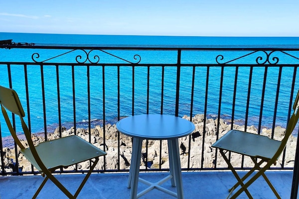 Zimmer, 1 Schlafzimmer, Balkon, Meerblick | Unterkunftsgelände