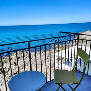 Property grounds - Room in Guest Room - Central Room With Balcony And Amazing Sea View (Cefalù)