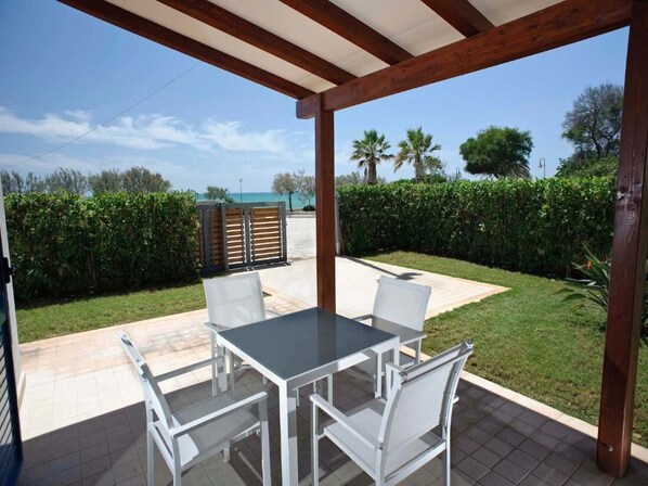 Balcony - Dolce Mare 2 - Sea Front Apartment - Large Terrace - Wifi and Private Parking (Modica)