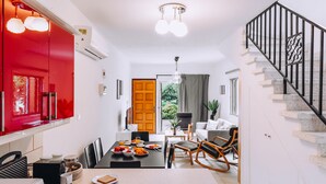 Huis, 2 slaapkamers, roken, balkon | Woonkamer