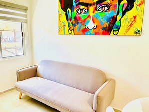 Lejlighed - 2 soveværelser - ryger - balkon | Opholdsområde