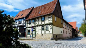 Apartment, 1 Bedroom, Terrace, City View | Front of property