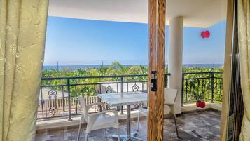 Villa, 5 chambres, fumeur, piscine privée | Terrain de l’hébergement