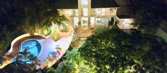 Ocean View Sai, Five Bedroom Holiday Home