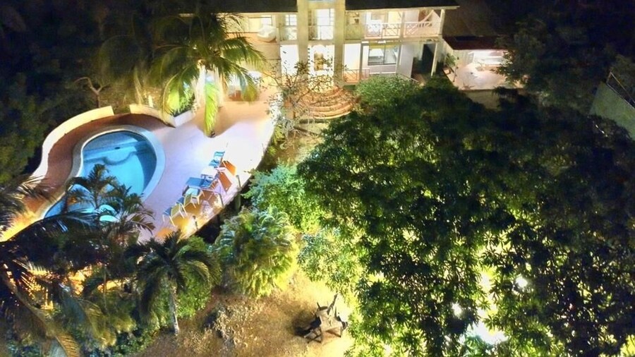 Ocean View Sai, Five Bedroom Holiday Home