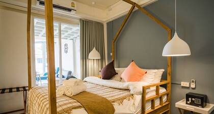 Contemporary Loft in the Heart of Chiang Mai - 5 Mins From Nimman