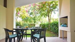 House, 2 Bedrooms, Balcony | Outdoor dining - Superb House Maisonette Villaggio Marco Polo Sleeps 7 (San Michele al Tagliamento)