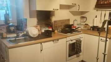 Villa, 1 Schlafzimmer, Raucher, Balkon | Eigene Küche | Wasserkocher mit Kaffee-/Teezubehör