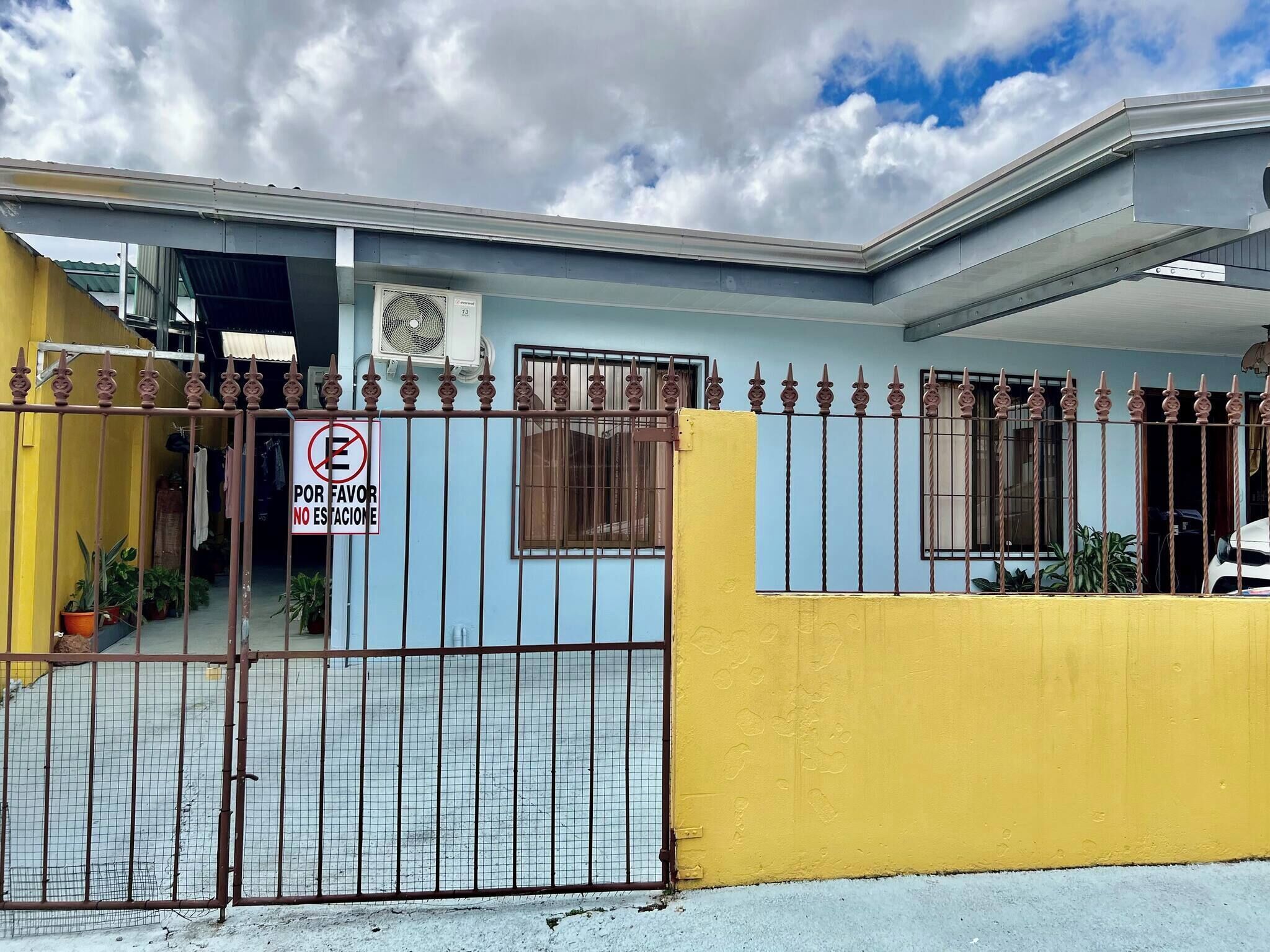 Room, 1 Bedroom, Patio, Mountain View | Property entrance