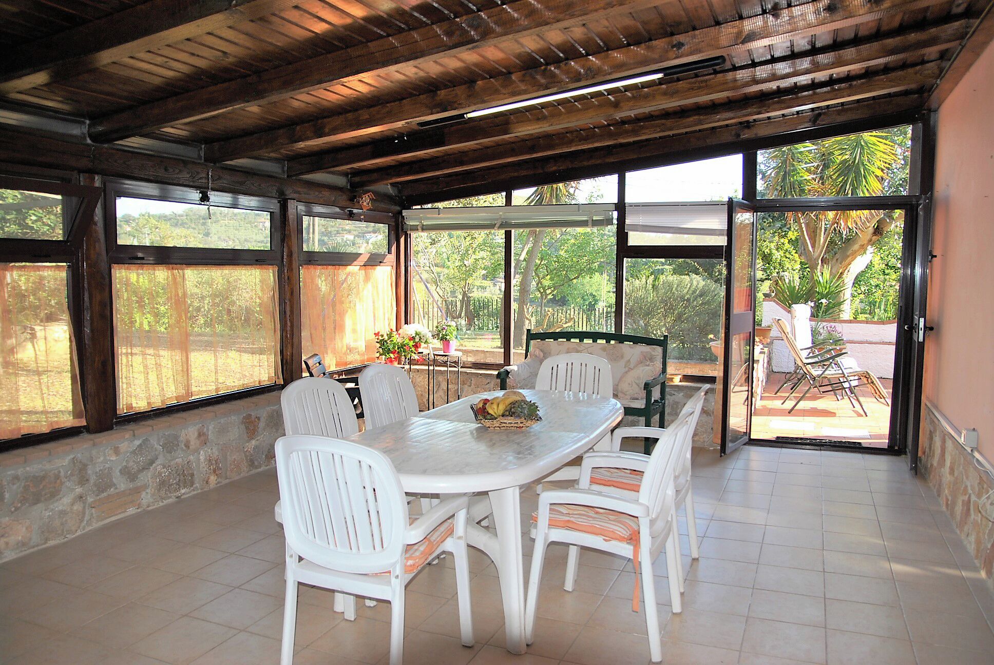 Villa, 5 chambres, piscine privée, vue jardin | Restauration