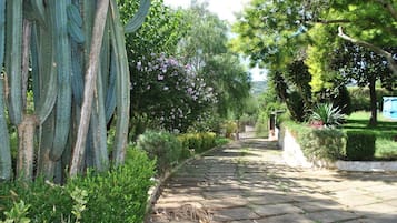 Villa, 5 Schlafzimmer, eigener Pool, Gartenblick | Garten