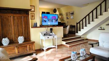 Villa, 5 Schlafzimmer, eigener Pool, Gartenblick | Lounge