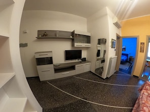 House, Multiple Bedrooms, Balcony | Ruang tamu
