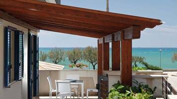 Apartemen, 2 kamar tidur, Boleh Merokok, balkon | Pemandangan dari properti