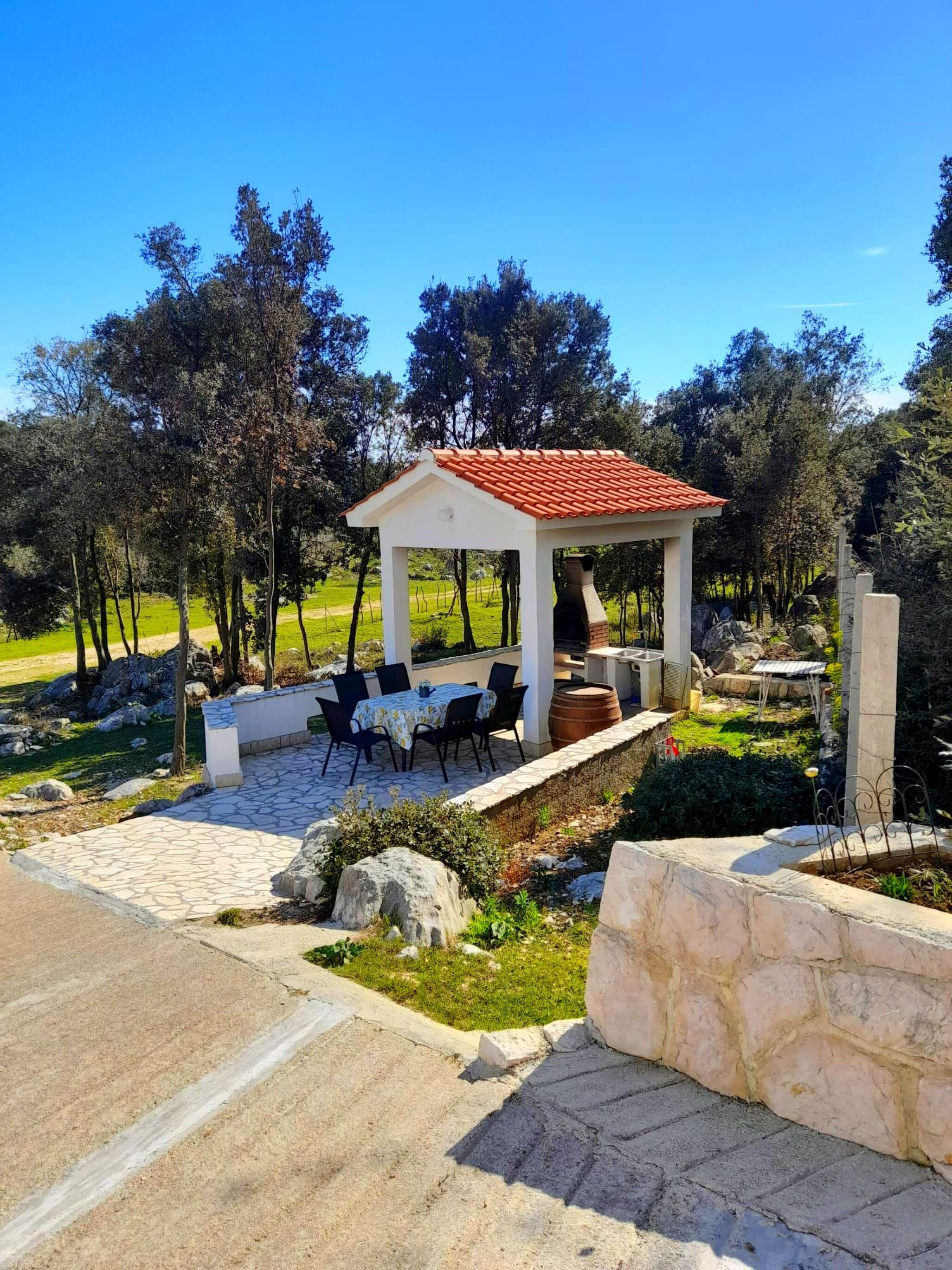 House, 2 Bedrooms, Smoking, Balcony | BBQ/picnic area