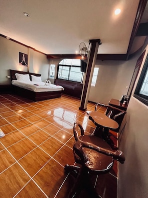 Superior Double Room, 1 Double Bed | Living area | 30-inch LCD TV with cable channels, TV