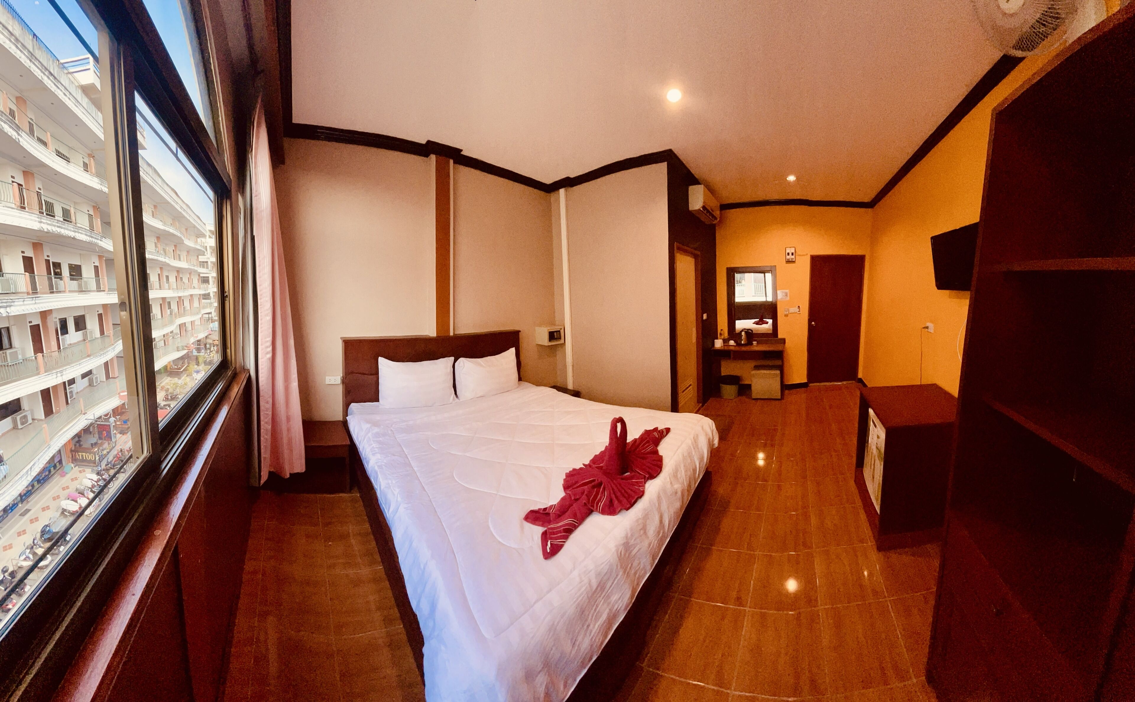 Photo - Centre Point Patong