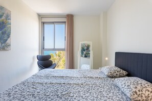 2 makuuhuonetta, silitysrauta/-lauta, ilmainen Wi-Fi, vuodevaatteet