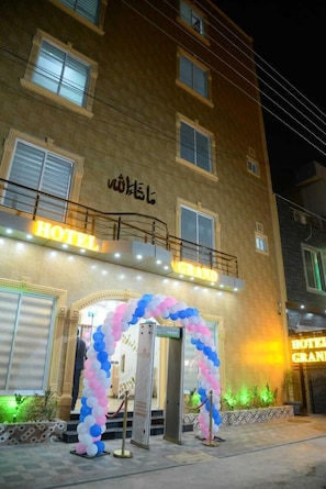 Fachada da propriedade