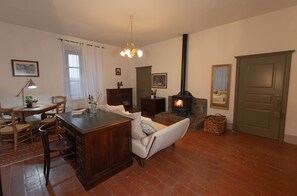 Living area - Double Room (Torre Alfina)