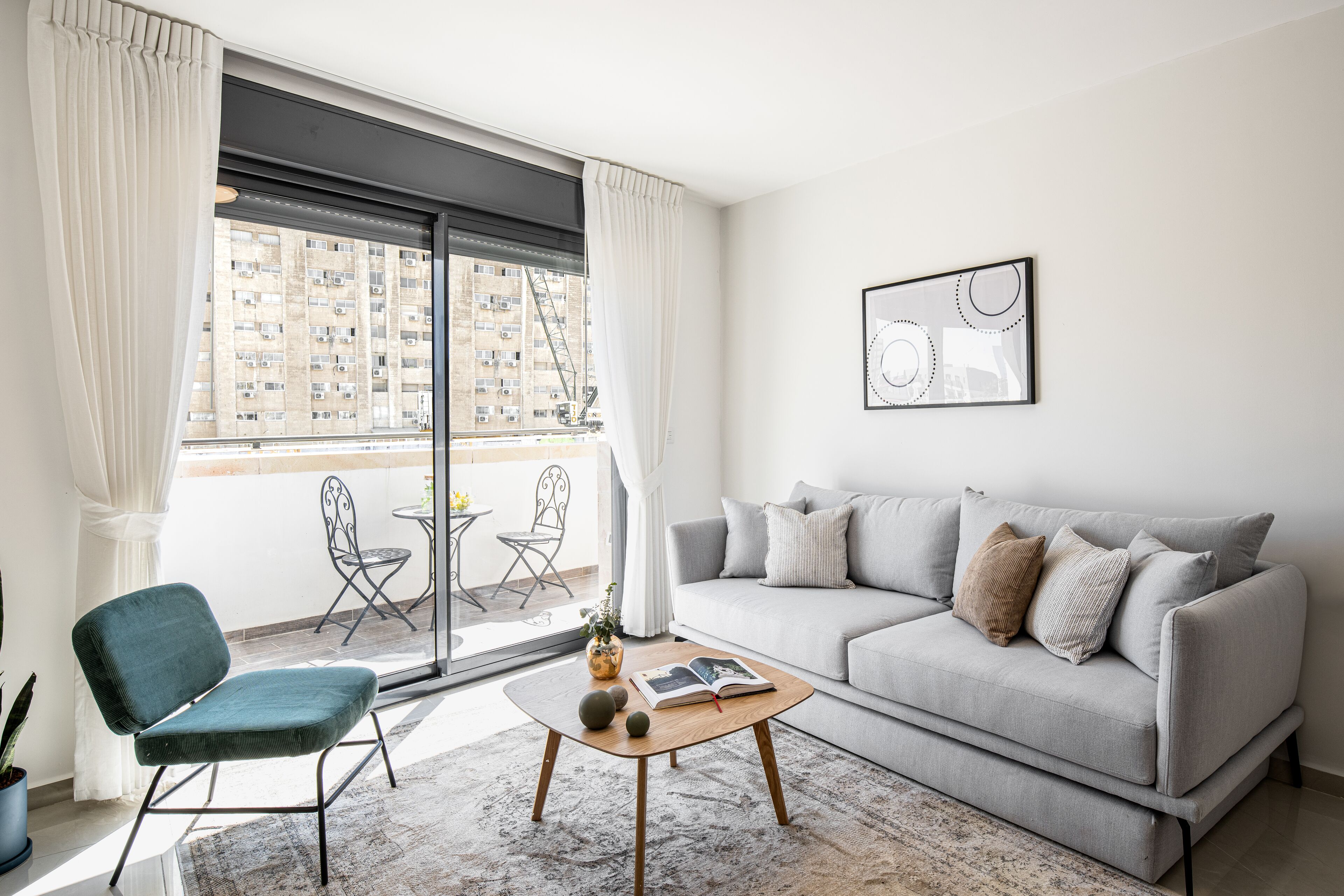 2BR Apartment (Agripas #6-8 St.) | Wohnbereich