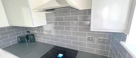 House | Private kitchen | Fridge, microwave, oven, stovetop