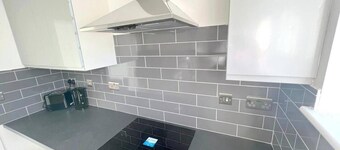 New 5-bed & 4 Bathroom House in Croydon