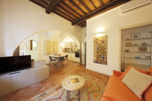 Living area - Siena UP Town: Sabrina's Lovely apartment (Siena)