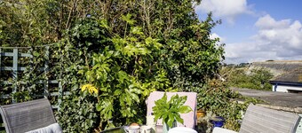 Delightful 2 bed character cottage in Polruan with river views.