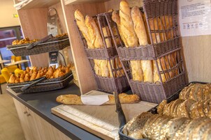 Morgenmadsbuffet hver dag (25 EUR pr. person)