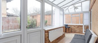 Milton Keynes Close to Station 6 bed Free Parking