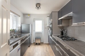 Ferienhaus, Mehrere Betten | Eigene KĂŒche | KĂŒhlschrank, Mikrowelle, Ofen, Herdplatte