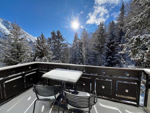 Waldhotel Fletschhorn - Panoramic Retreat in Saas Fee