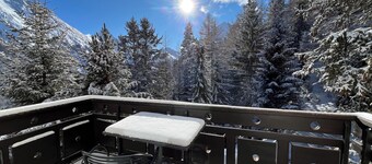 Waldhotel Fletschhorn - Panoramic Retreat in Saas Fee