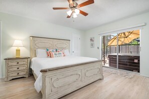 4 bedrooms, WiFi, bed sheets - ⚓ Coastal home with amazing pool just a short drive from Anna Maria Island⚓ (Bradenton)