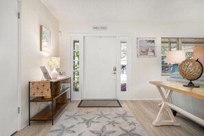 Interior - ⚓ Coastal home with amazing pool just a short drive from Anna Maria Island⚓ (Bradenton)