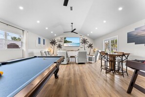 Spielezimmer