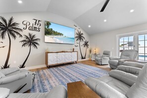 تلفزيون، ألعاب فيديو، كرة قدم الطاولة