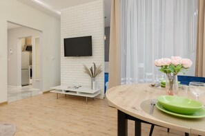 Living room - Kolejowa Cozy Apartment by Renters (Warsaw)