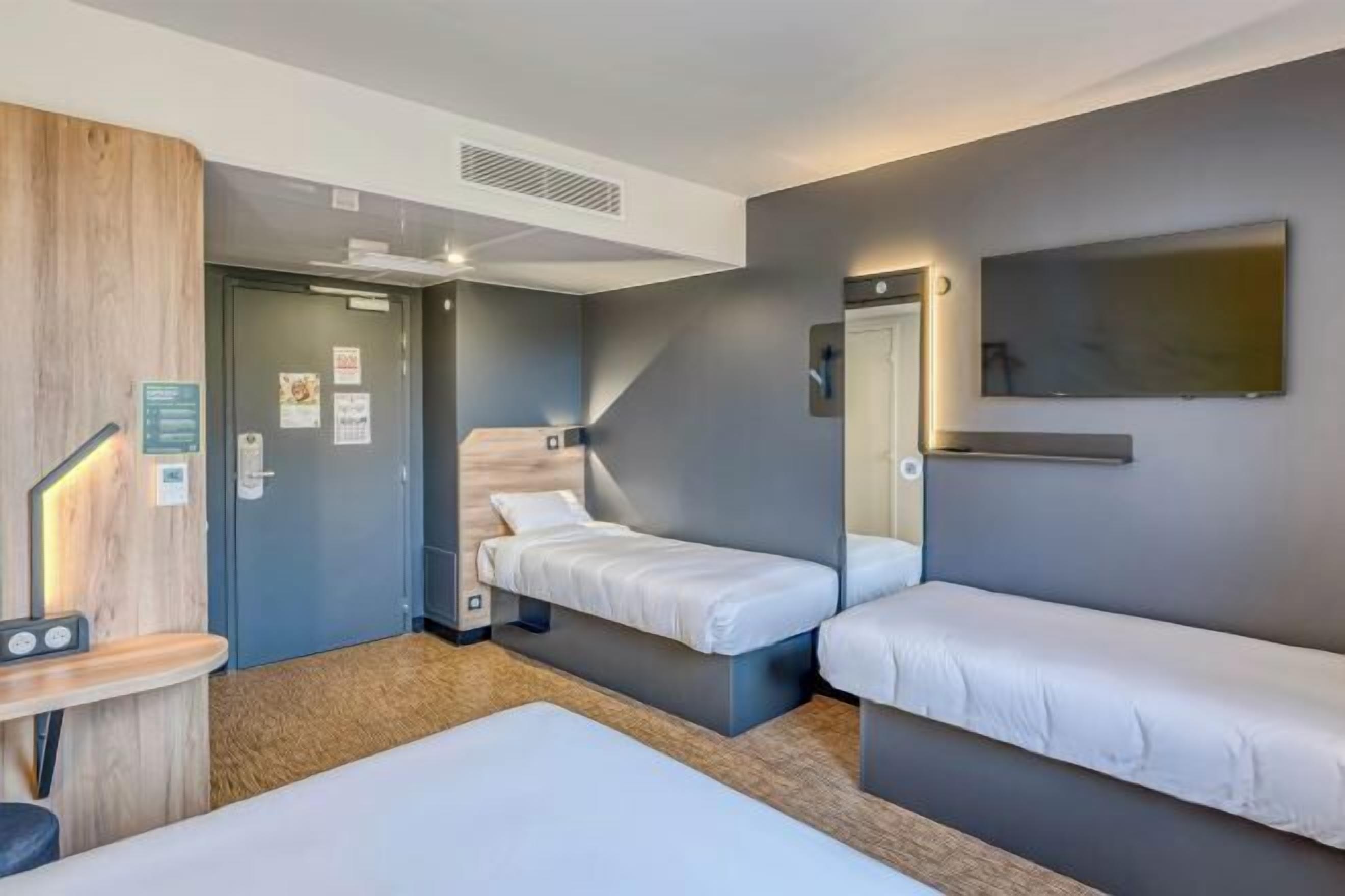 Bureau, Wi-Fi gratuit, draps fournis