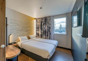 ツインルーム 禁煙 | デスク、WiFi (無料)、ベッドシーツ