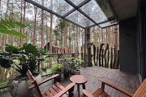 DELUXE GROUND FLOOR | Vista do quarto