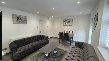 Apartment | Living area