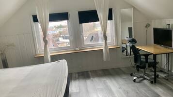 Apartment | 1 bedroom, free WiFi, bed sheets