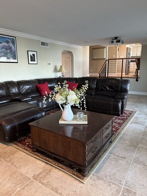 Fernseher, Kamin, Computerbildschirme, Drucker