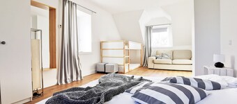 Renovated country house, stylishly furnished, located on the Elbe near the city 