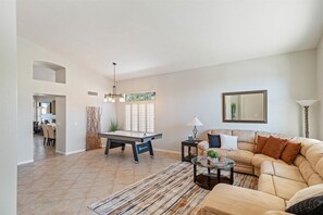 スマートテレビ、暖炉